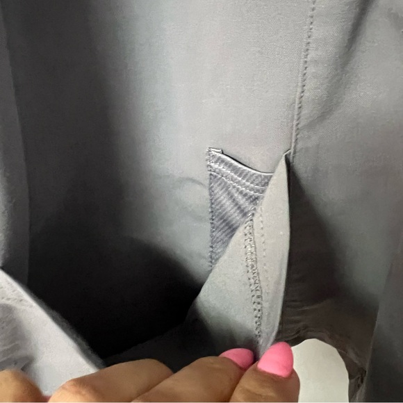 Jaanuuu scrub top size xl grey - Picture 6 of 8